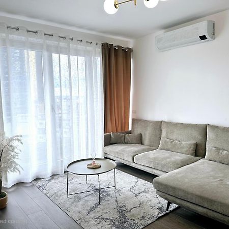 Free Parking Skanderbeg Square - Spacious Central Apartment Tirana Buitenkant foto