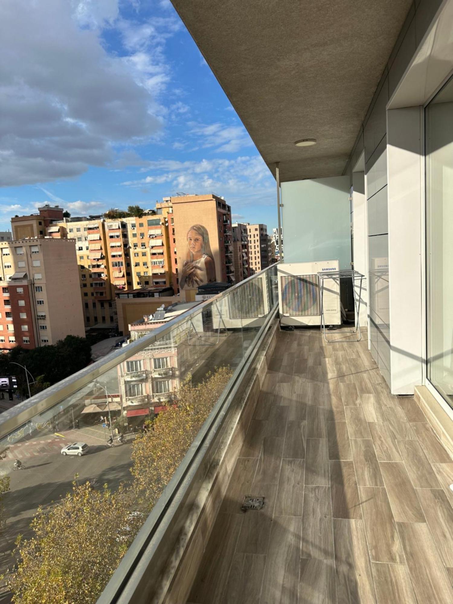 Free Parking Skanderbeg Square - Spacious Central Apartment Tirana Buitenkant foto