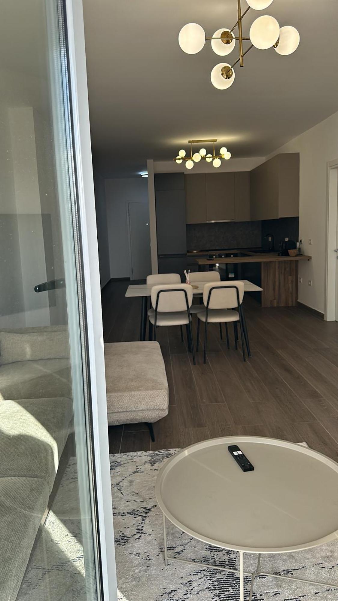 Free Parking Skanderbeg Square - Spacious Central Apartment Tirana Buitenkant foto