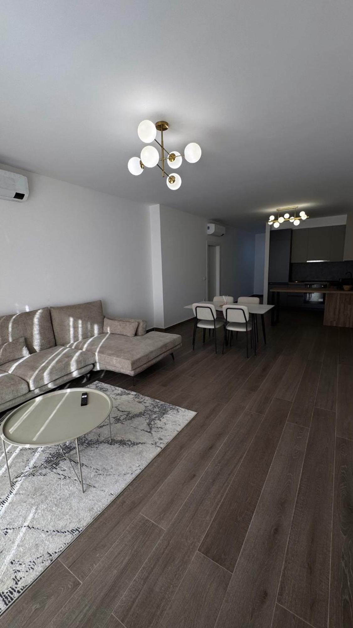 Free Parking Skanderbeg Square - Spacious Central Apartment Tirana Buitenkant foto